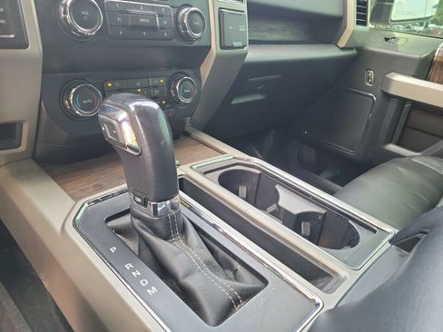 Used 2020 Ford F150 Lariat AWD/4WD image 21