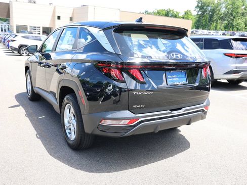 Used 2023 Hyundai Tucson SE AWD/4WD image 5