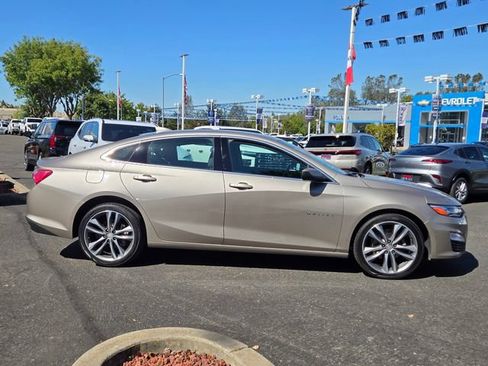 Used 2024 Chevrolet Malibu LT FWD image 3