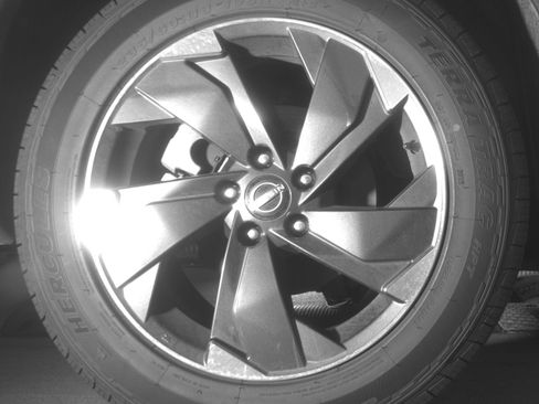 Used 2025 Nissan Rogue SV image 15