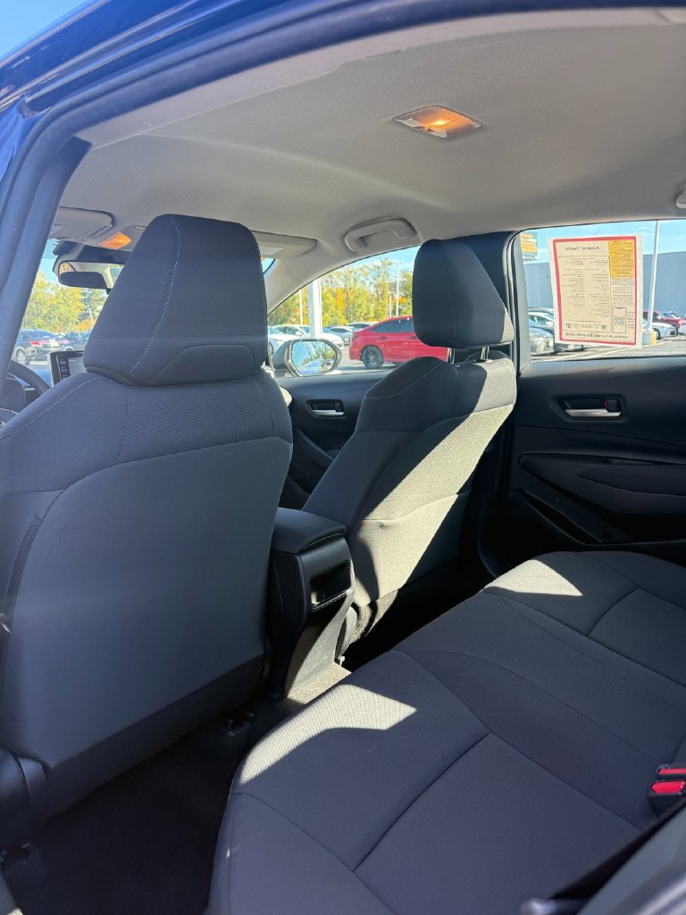 Used 2021 Toyota Corolla LE FWD image 24