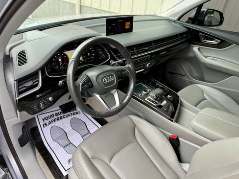 Used 2019 Audi Q7 3.0T Prestige AWD/4WD image 32