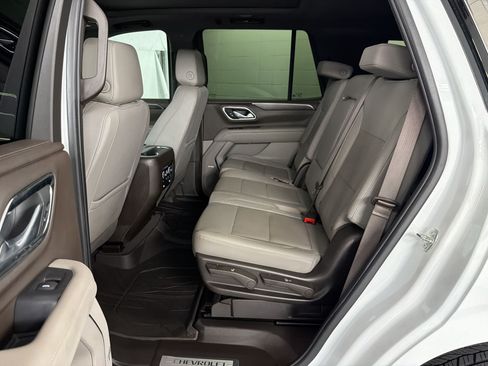 Used 2023 Chevrolet Tahoe LT w/ Luxury Package RWD image 15