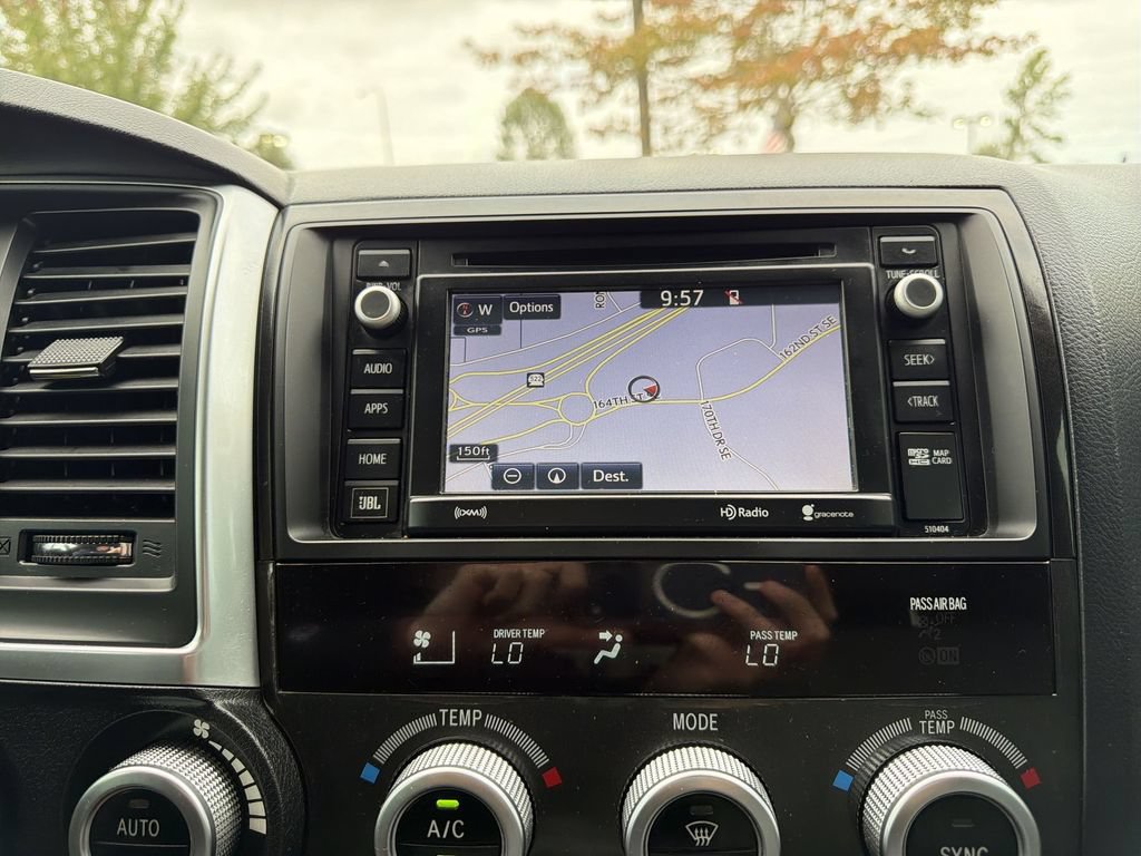 Used 2019 Toyota Sequoia Platinum AWD/4WD image 15