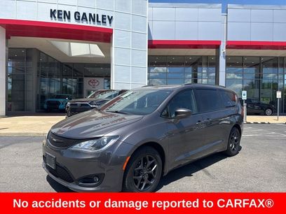 Used 2018 Chrysler Pacifica Touring-L Plus