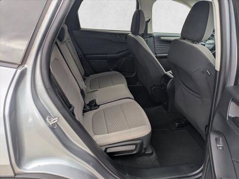 Used 2022 Ford Escape SE w/ Convenience Package FWD image 17