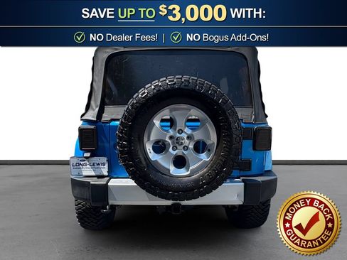 Used 2015 Jeep Wrangler Unlimited Sahara w/ Connectivity Group AWD/4WD image 5