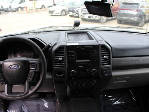 Used 2017 Ford F550 2WD SuperCab Super Duty image 14