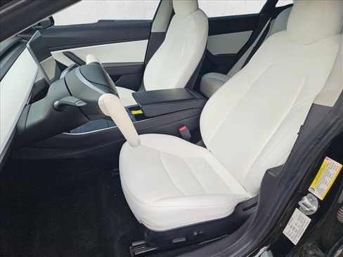 Used 2019 Tesla Model 3 Standard Range Plus image 14