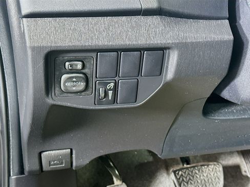Used 2013 Toyota Prius Four FWD image 16