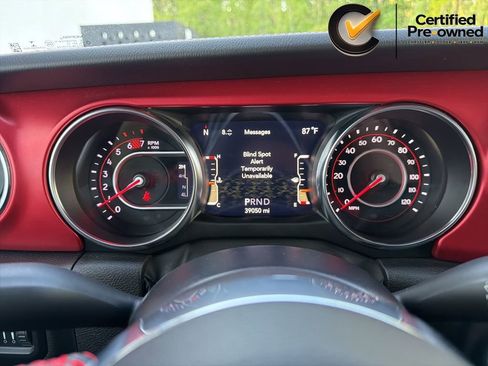 Used 2022 Jeep Wrangler Unlimited Rubicon w/ LED Lighting Group AWD/4WD image 62