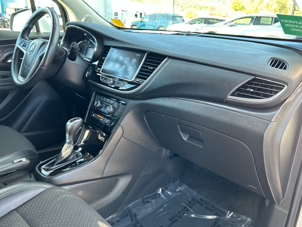 Used 2021 Buick Encore Preferred FWD image 8
