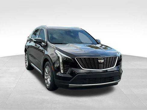 Used 2021 Cadillac XT4 Premium Luxury image 14