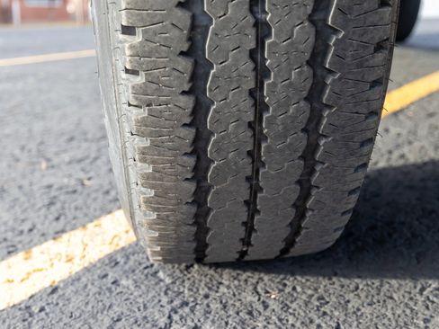 Used 2016 RAM 3500 Tradesman w/ Chrome Appearance Group image 32