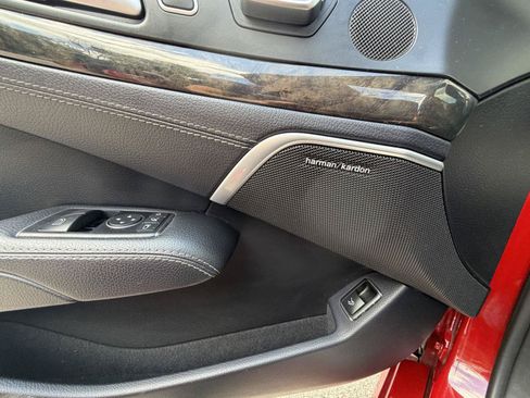 Used 2013 Mercedes-Benz SL 550 image 34