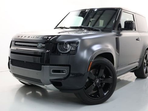 Used 2023 Land Rover Defender 90 V8 AWD/4WD image 56