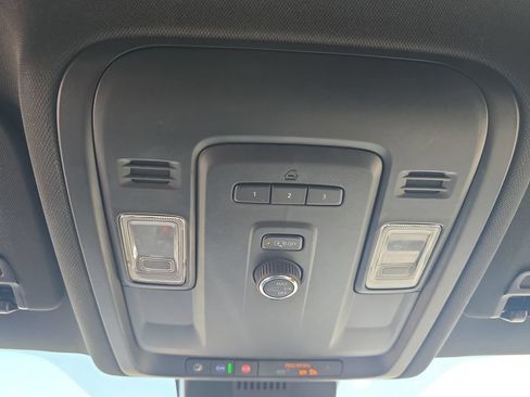 Used 2024 Chevrolet Tahoe LT AWD/4WD image 38