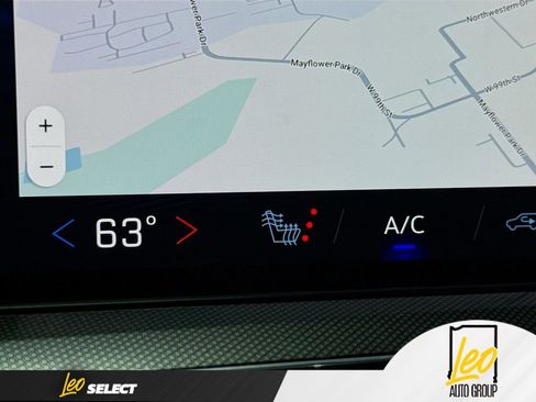 Used 2026 Chevrolet Suburban RST w/ Comfort Package AWD/4WD image 21
