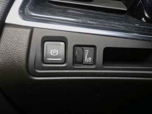 Used 2023 Cadillac XT5 Premium Luxury image 39