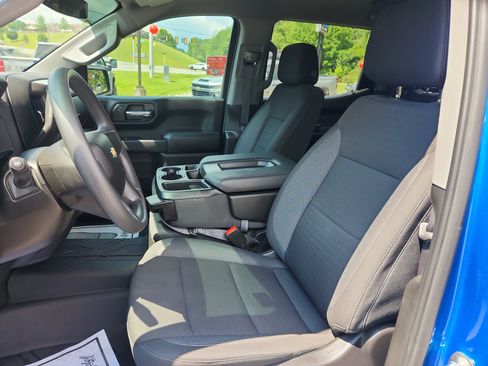 Used 2024 Chevrolet Silverado 1500 Custom w/ Turbomax Blackout Package AWD/4WD image 22