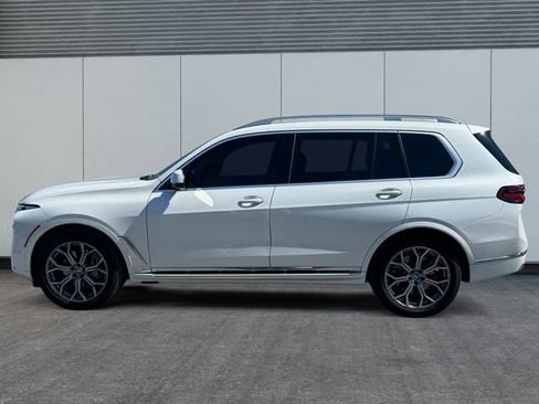 Used 2025 BMW X7 xDrive40i AWD/4WD image 2