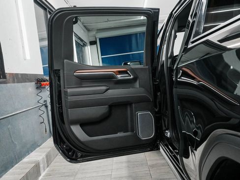 Used 2023 GMC Sierra 1500 Denali w/ Denali Reserve Package image 13