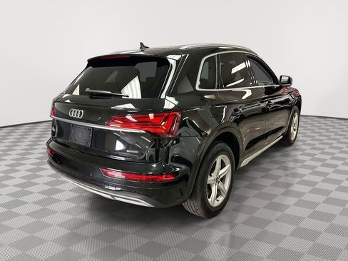 Used 2023 Audi Q5 2.0T Premium w/ Convenience Package image 2