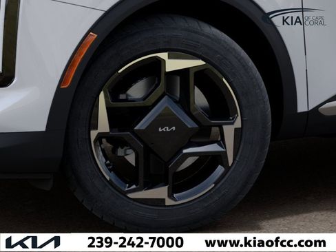 New 2026 Kia Sportage EX image 9