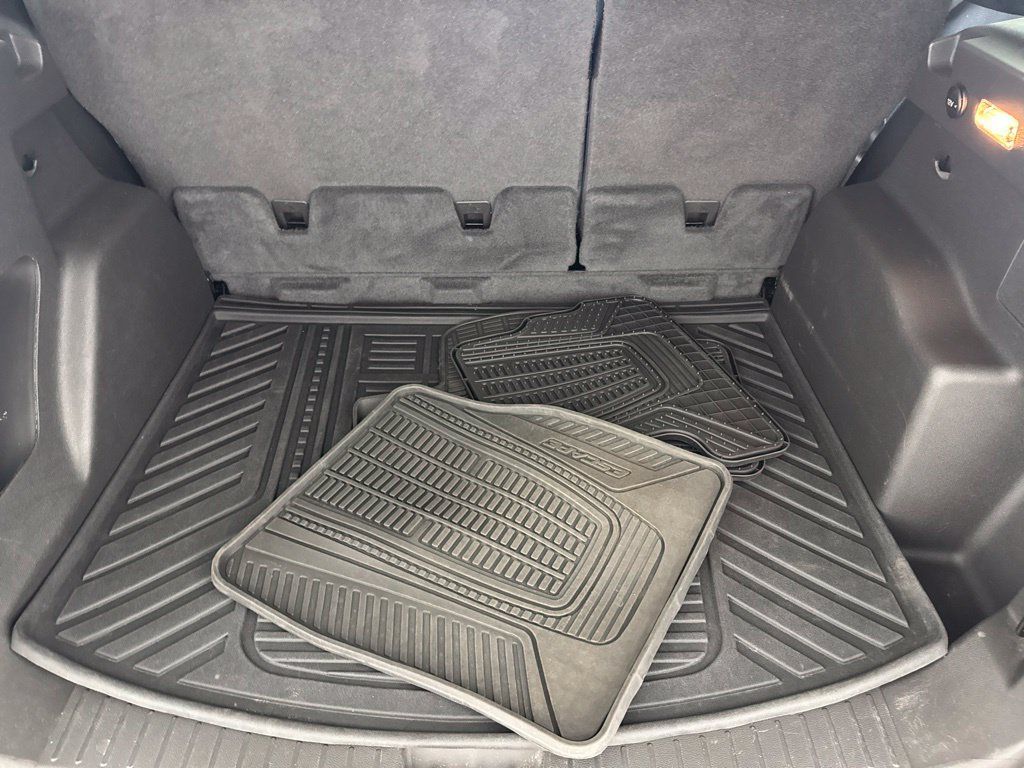 Used 2017 Ford Escape SE w/ Equipment Group 201A FWD image 28