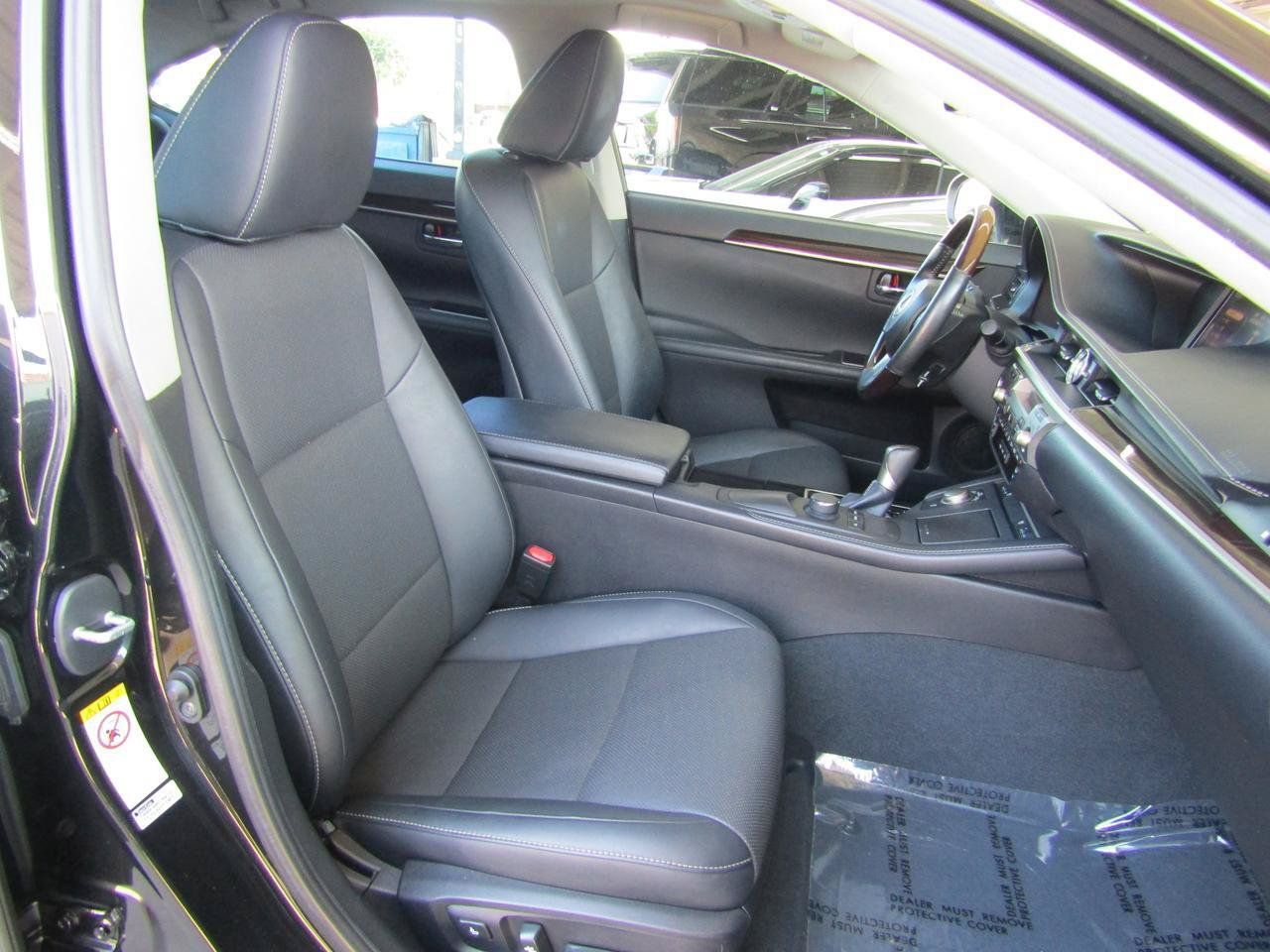 Used 2016 Lexus ES 350 w/ Premium Package w/Wood Trim FWD image 12