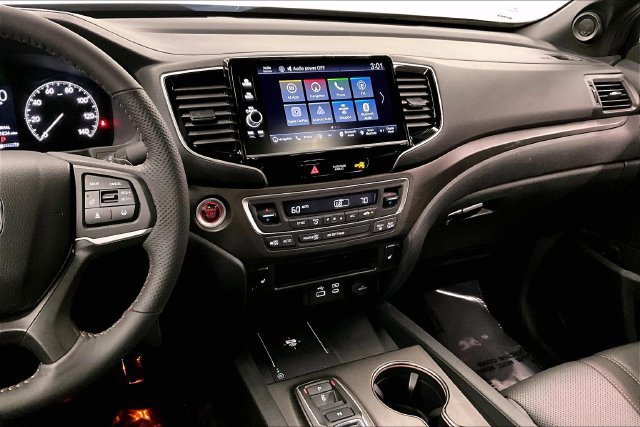 Used 2025 Honda Ridgeline TrailSport+ image 7
