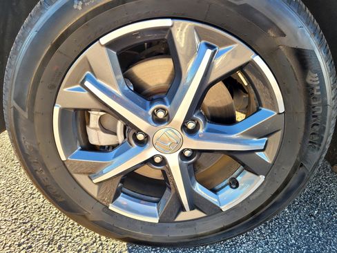 Used 2024 Honda HR-V EX-L image 12