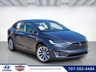 Used 2017 Tesla Model X 75D video 1
