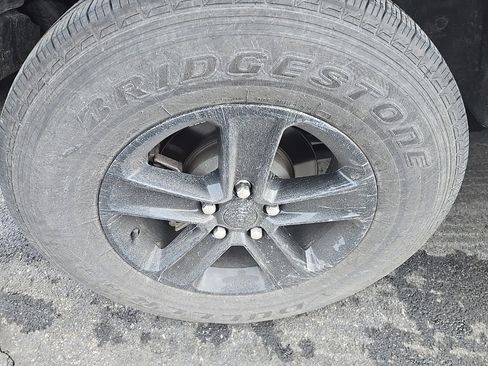 Used 2021 Jeep Wrangler Unlimited Sahara w/ Cold Weather Group image 4