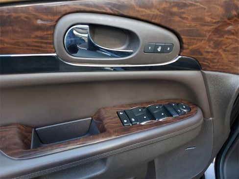 Used 2017 Buick Enclave Leather image 20