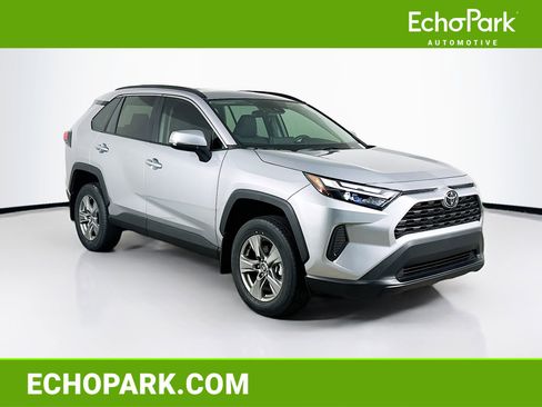 Used 2025 Toyota RAV4 XLE w/ Convenience Package FWD image 1