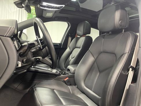 Used 2024 Porsche Macan S AWD/4WD image 22