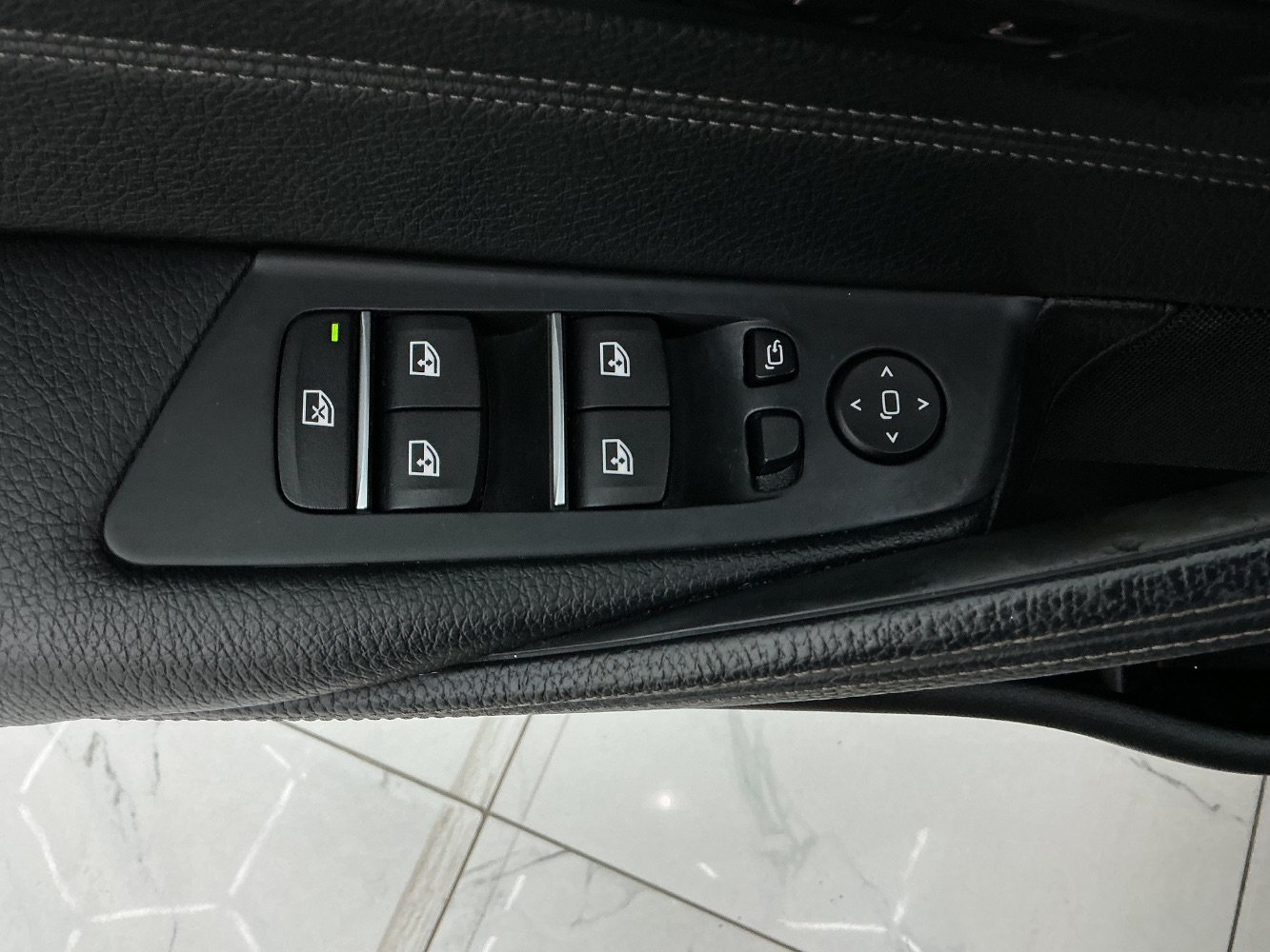 Used 2017 BMW 530i xDrive AWD/4WD image 40