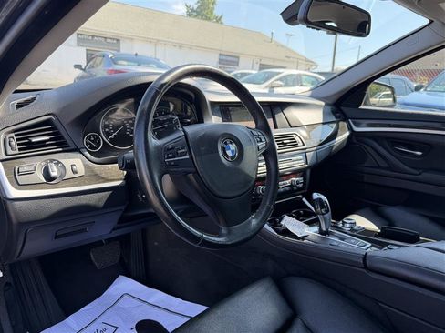 Used 2012 BMW 550i xDrive Sedan AWD/4WD image 12
