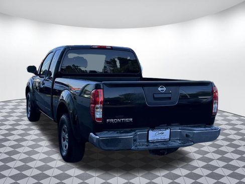 Used 2015 Nissan Frontier S image 5
