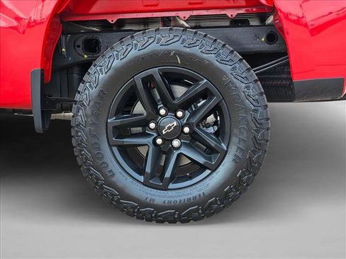 New 2026 Chevrolet Silverado 1500 Custom Trail Boss AWD/4WD image 10