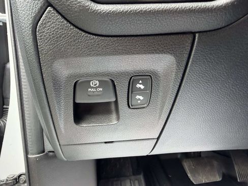 Used 2025 RAM 1500 Big Horn AWD/4WD image 26