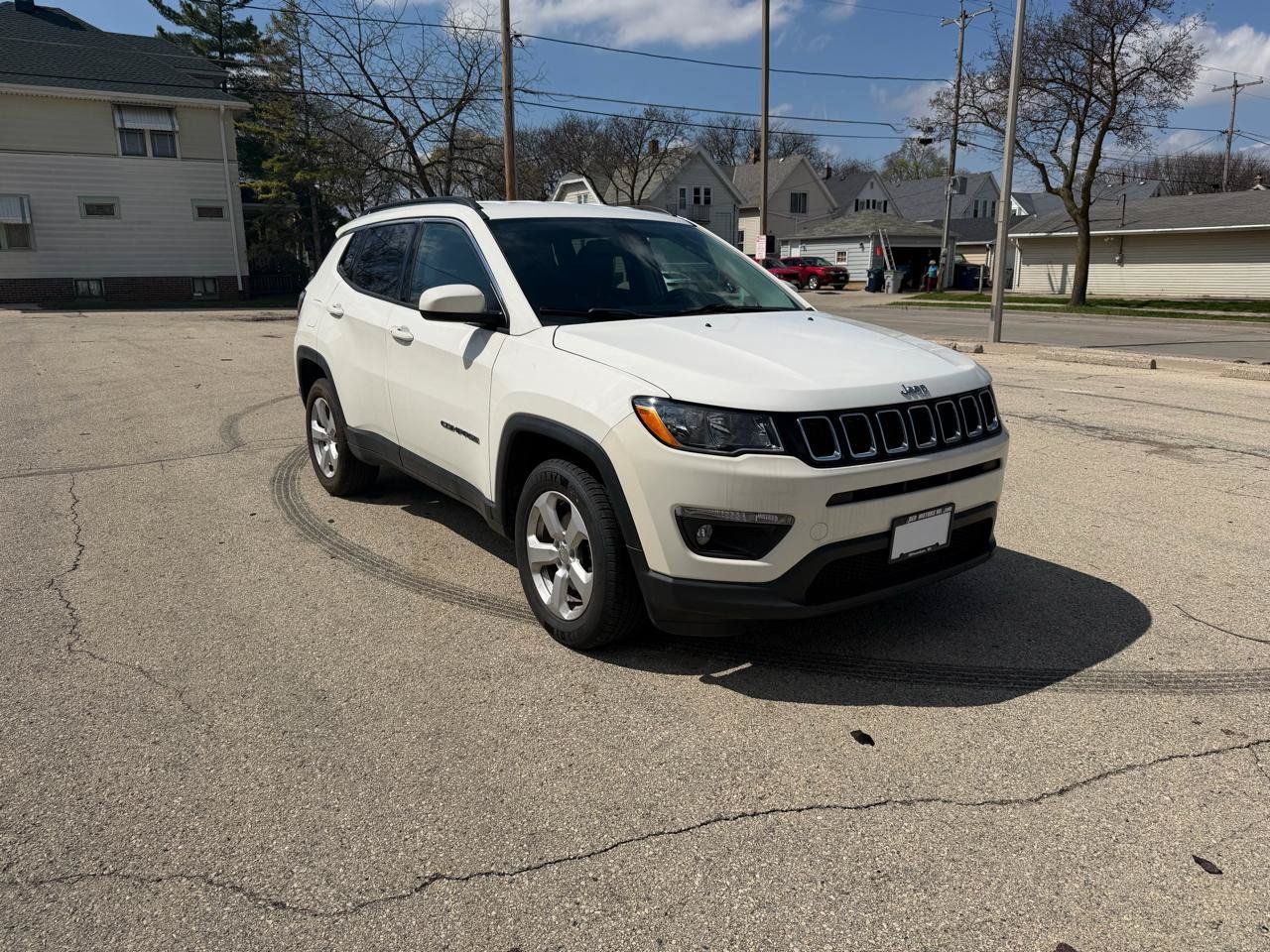 Used 2018 Jeep Compass Latitude AWD/4WD image 1