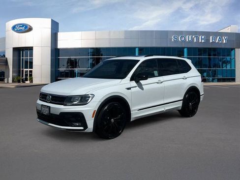Used 2021 Volkswagen Tiguan SE R-Line FWD image 1