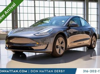 Used 2021 Tesla Model 3 Standard Range Plus RWD video 1