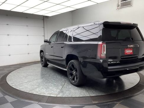 Used 2016 GMC Yukon XL SLT AWD/4WD image 42