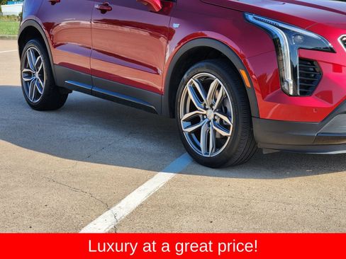 Used 2023 Cadillac XT4 Sport w/ Cold Weather Package FWD image 11