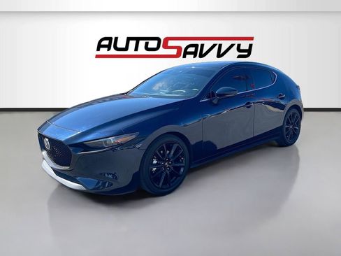 Used 2020 MAZDA MAZDA3 AWD Hatchback w/ Premium Pkg image 3
