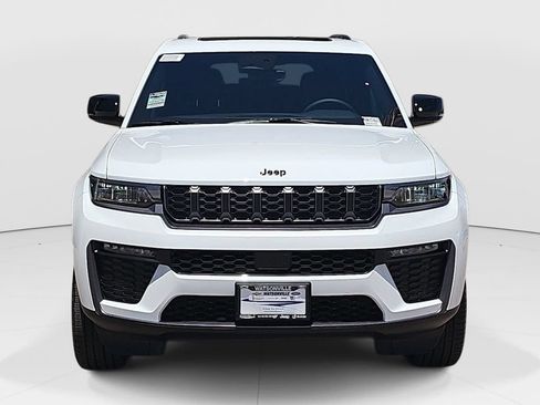 New 2026 Jeep Grand Cherokee L Limited AWD/4WD image 8