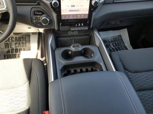 Used 2025 RAM 1500 Big Horn AWD/4WD image 15